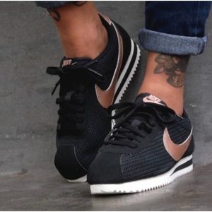 Nike Cortez Retro Sneakers Rose Gold 
